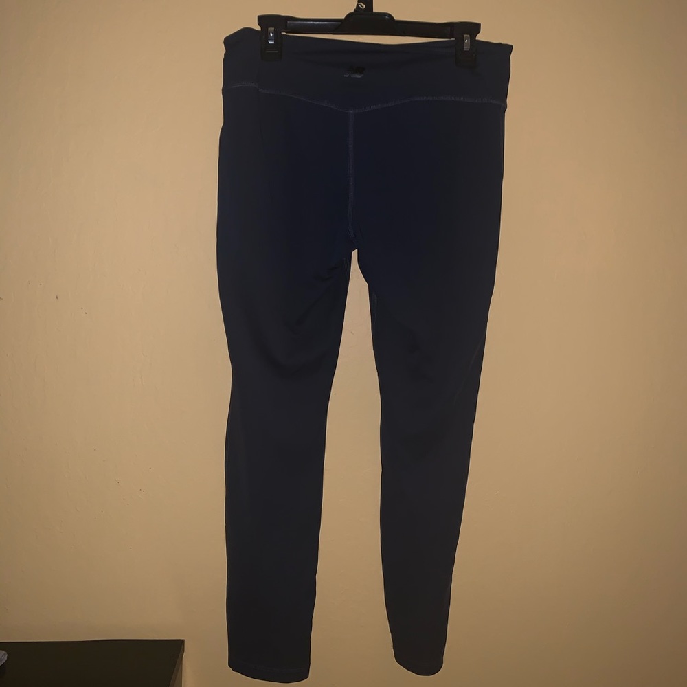 Navy blue workout leggings <3